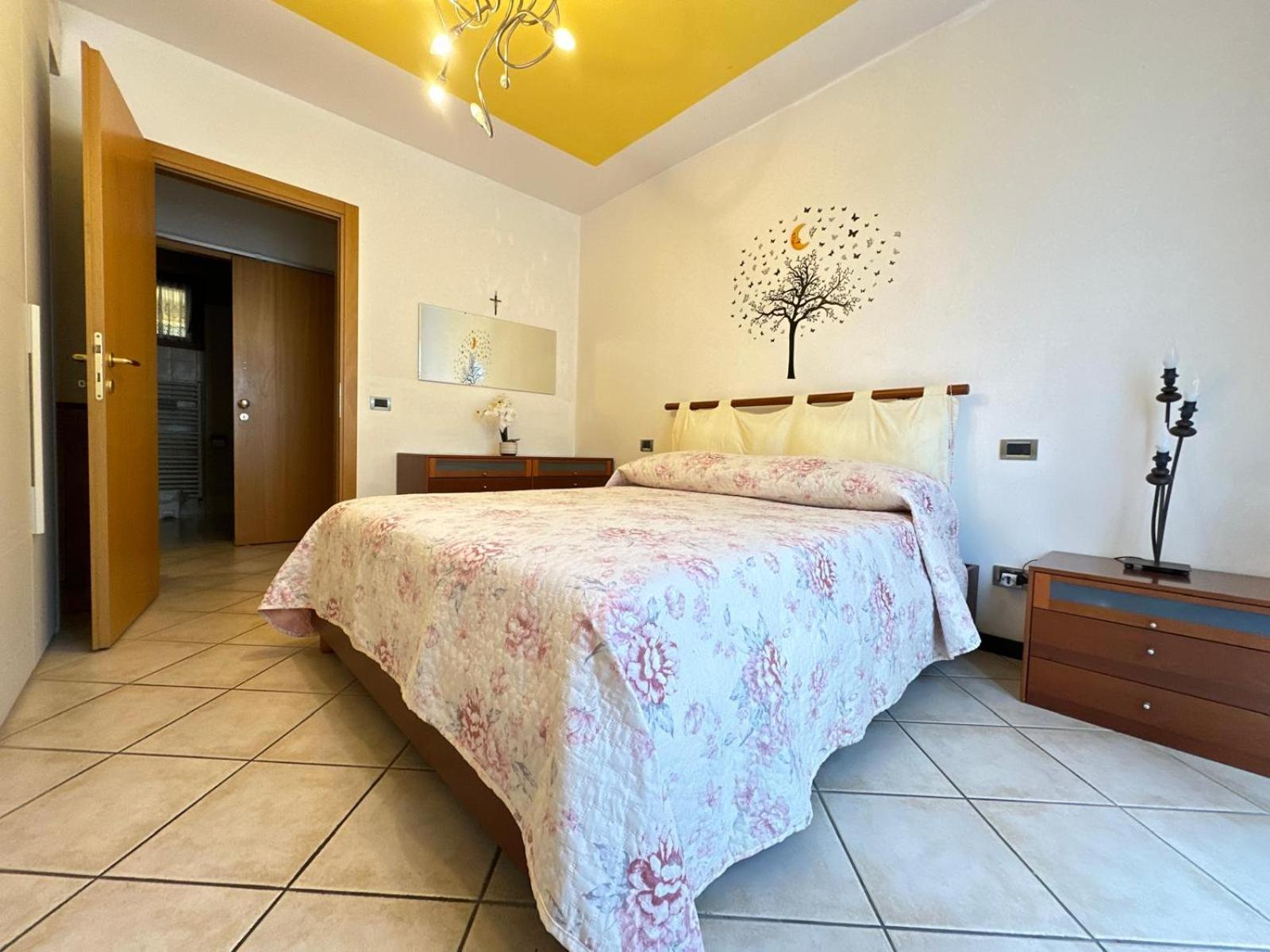 Holiday-Home-Desenzano Desenzano del Garda Exterior photo